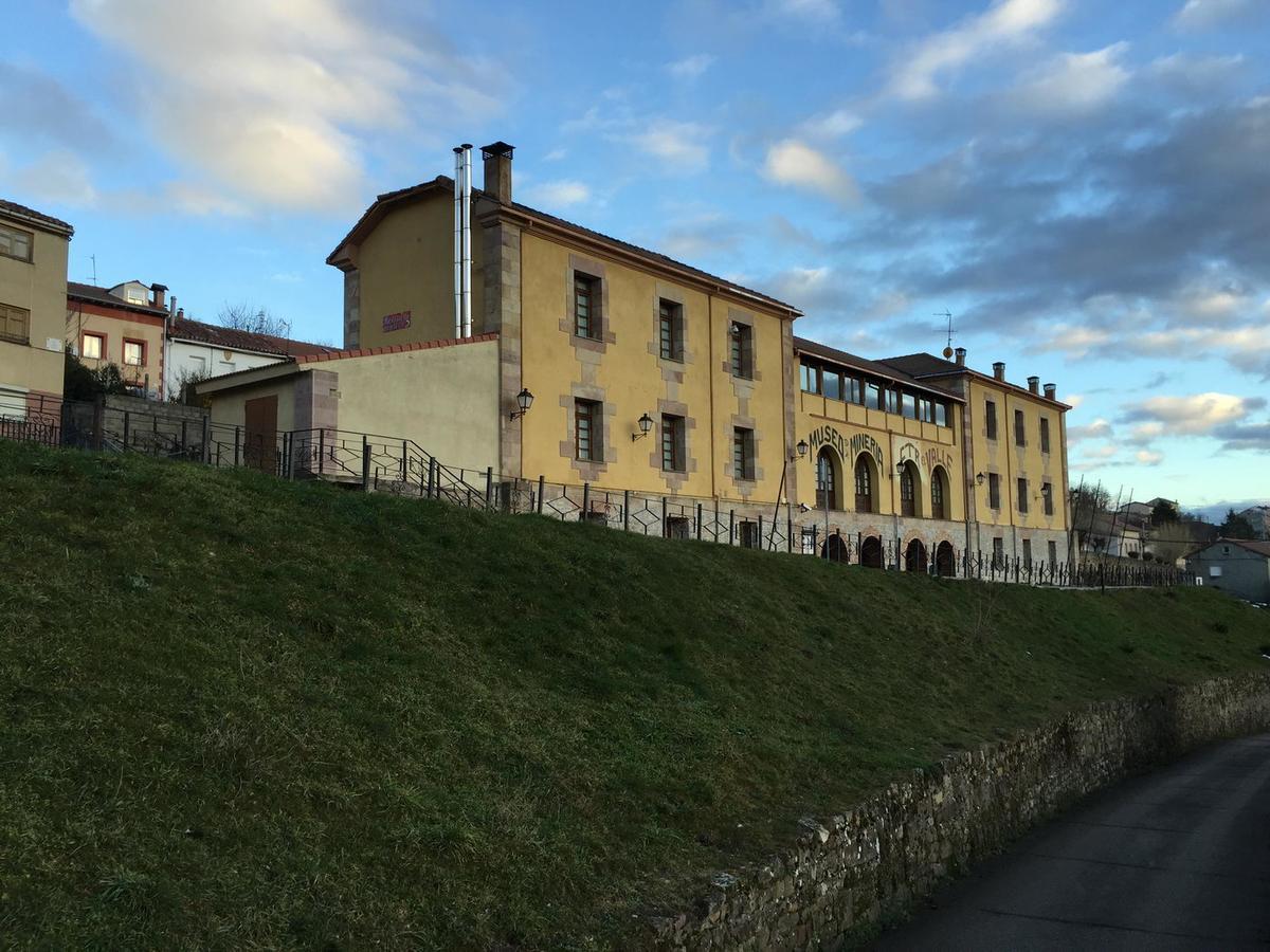 Hotel Rural El Valle Barruelo de Santullan Bagian luar foto