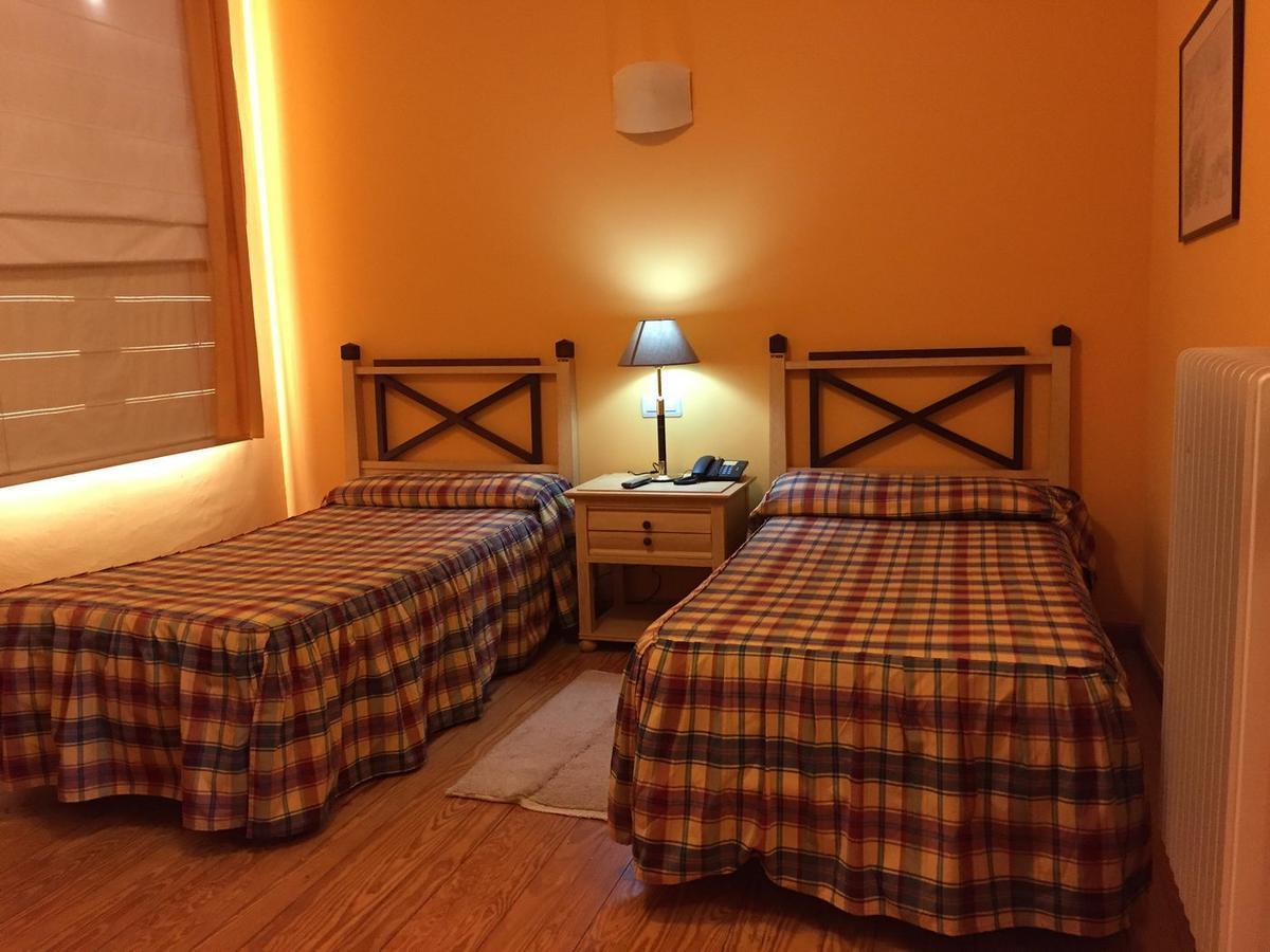 Hotel Rural El Valle Barruelo de Santullan Bagian luar foto